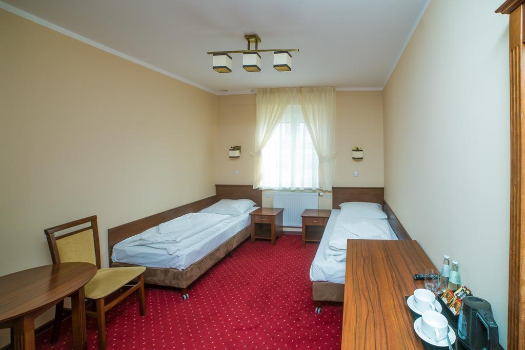 Hotel Grant Leszno  Eksteriør billede